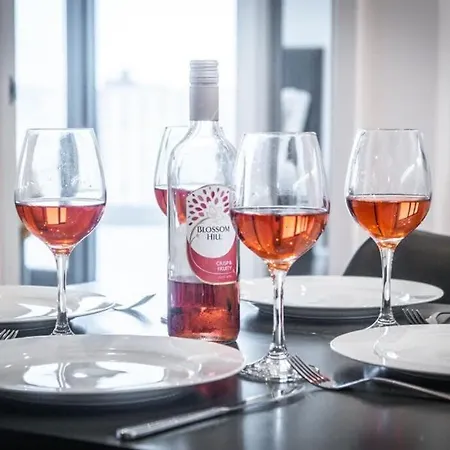 Serene Luxury 5 Star City Centre By Your Perfect Short Lets With Netflix & Fast Wifi Бирмингем