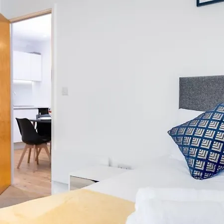 Serene Luxury 5 Star City Centre By Your Perfect Short Lets With Netflix & Fast Wifi Бирмингем
