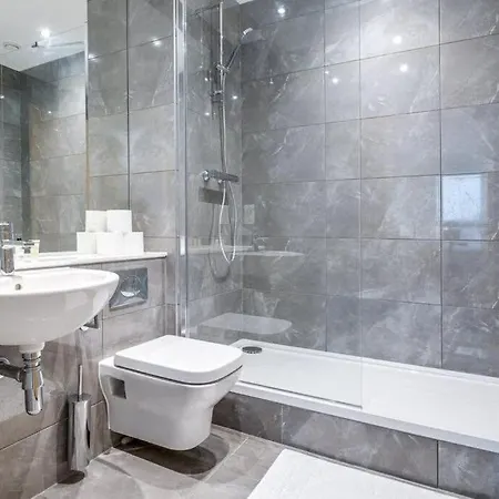 Дом отдыха Serene Luxury 5 Star City Centre By Your Perfect Short Lets With Netflix & Fast Wifi Бирмингем